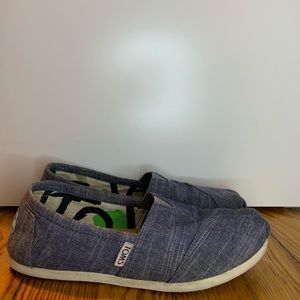 TOMS denim sip on size 6.5 W
